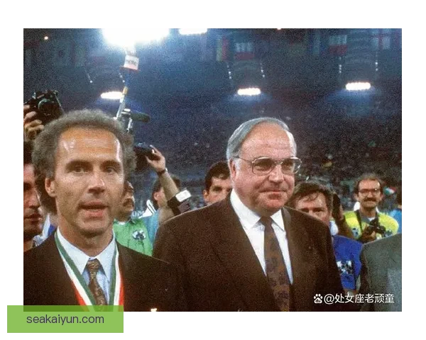 贝肯鲍尔率队夺得世界杯冠军的辉煌历程回顾